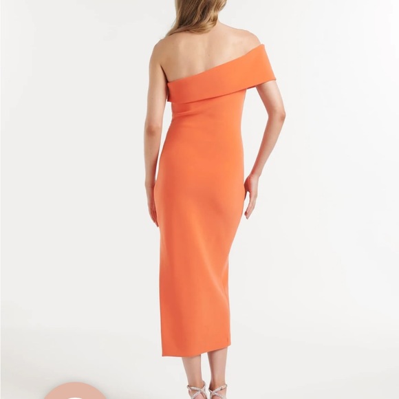 Ever New Anna One-Shoulder Bodycon Dress - Picture 2 of 11